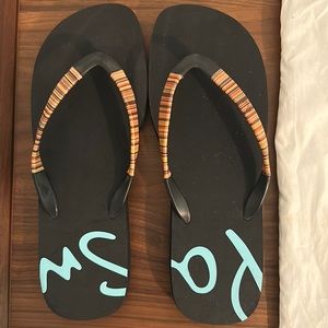 (NEW) Paul Smith Flip flops in size Large